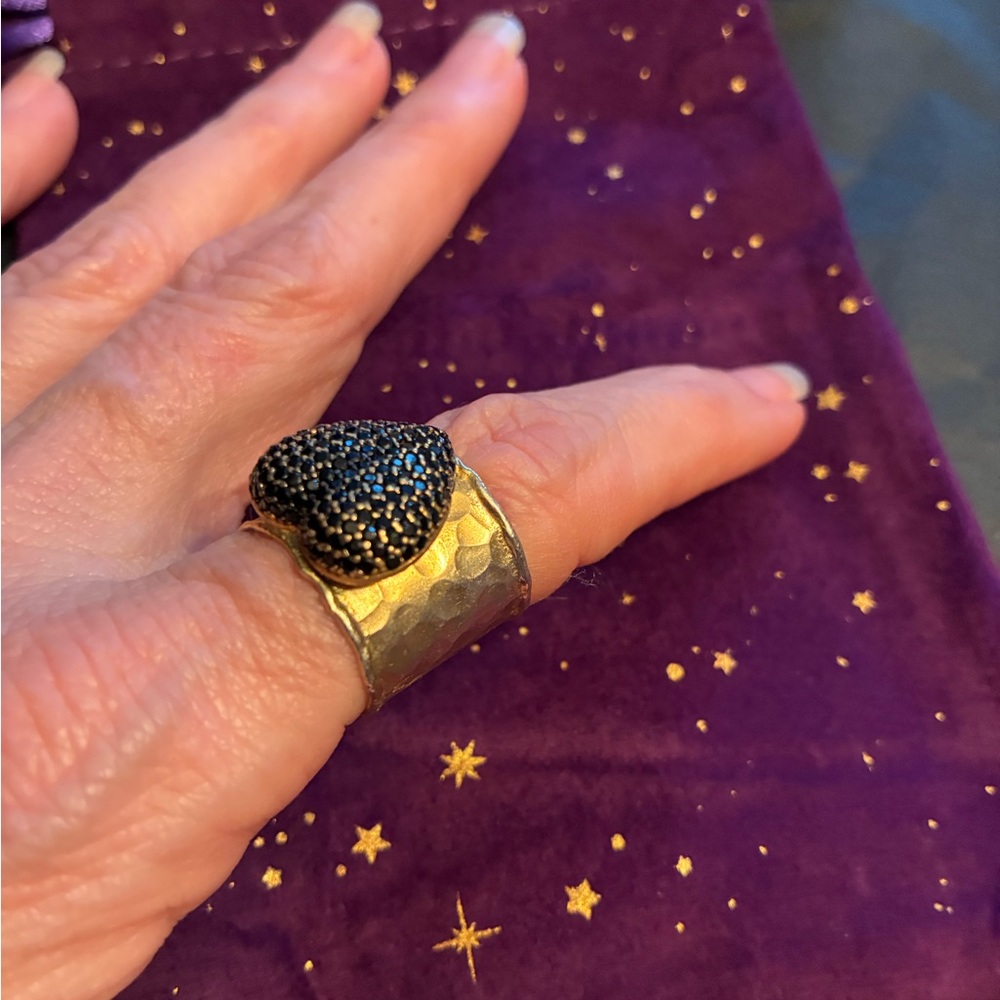 Black Rhinestone Heart Adjustable Ring - image 3